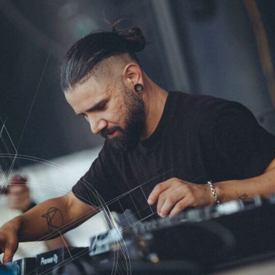 Skrillex dévoile son nouvel album dans un mix inédit