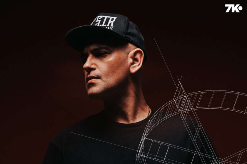 Billx, au sommet de son art, sort un album époustouflant voyageant entre hardtek et hardpsy intitulé "23h23"